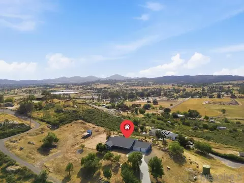 View/Area - 428 Washington St, Ramona, CA 92065 photo 4 of 5