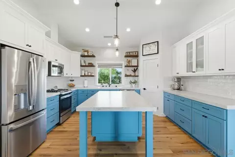 Kitchen - 428 Washington St, Ramona, CA 92065 photo 2 of 6