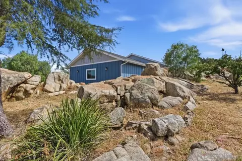 Exterior - 428 Washington St, Ramona, CA 92065 photo 9 of 12