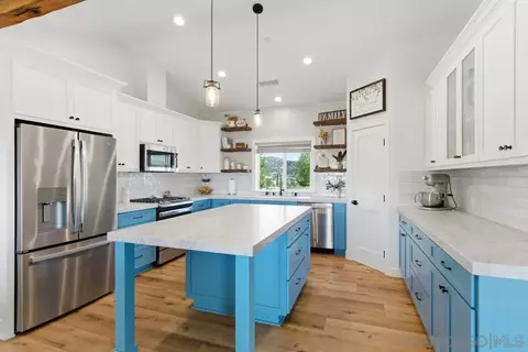 Kitchen - 428 Washington St, Ramona, CA 92065 photo 3 of 6