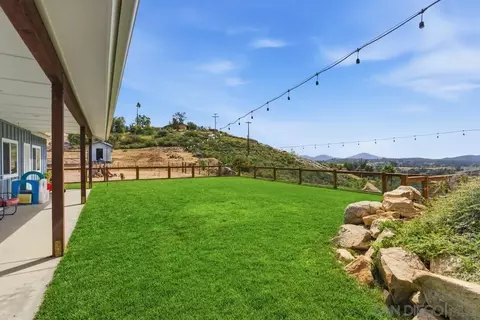 Exterior - 428 Washington St, Ramona, CA 92065 photo 8 of 12
