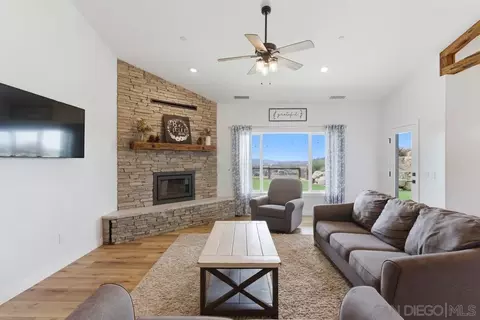 Living - 428 Washington St, Ramona, CA 92065 photo 3 of 4