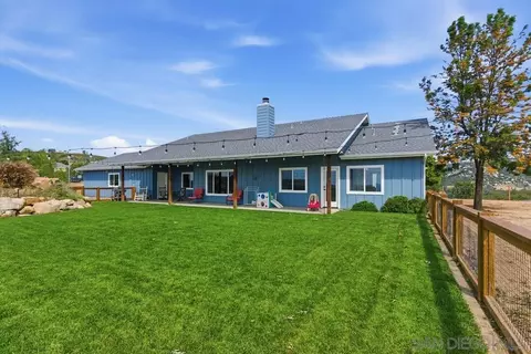 Exterior - 428 Washington St, Ramona, CA 92065 photo 7 of 12