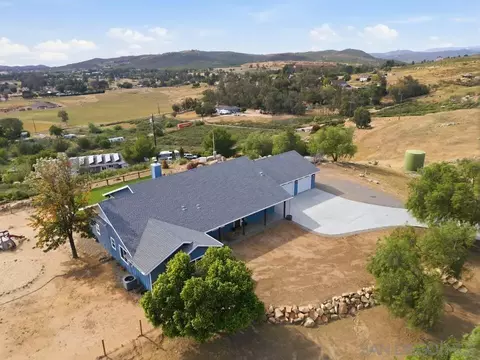 View/Area - 428 Washington St, Ramona, CA 92065 photo 3 of 5