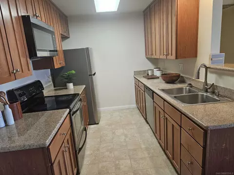 Kitchen - 180 Chambers #21, El Cajon, CA 92020 photo 1 of 4