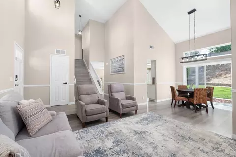 Entry Way - 1865 Ithaca Dr, Vista, CA 92081 photo 1 of 3