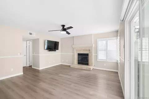 Living - 1865 Ithaca Dr, Vista, CA 92081 photo 4 of 5