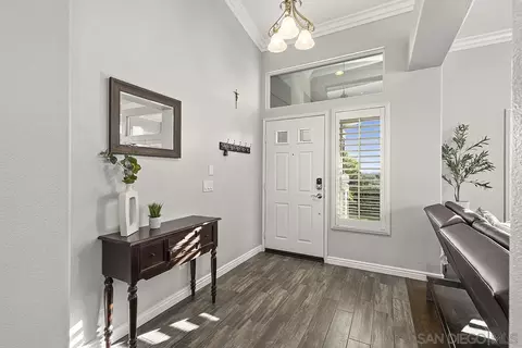 Entry Way - 424 Hidden Trails Rd, Escondido, CA 92027 photo 2 of 4