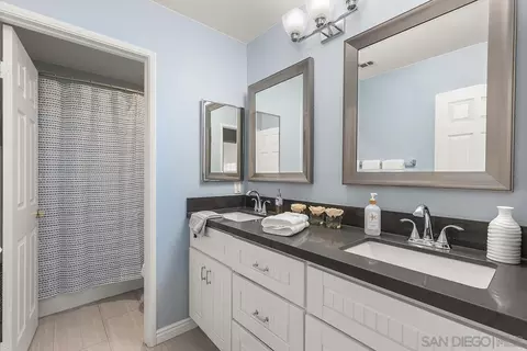 Bath - 424 Hidden Trails Rd, Escondido, CA 92027 photo 3 of 3
