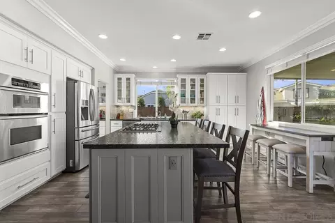 Kitchen - 424 Hidden Trails Rd, Escondido, CA 92027 photo 6 of 6