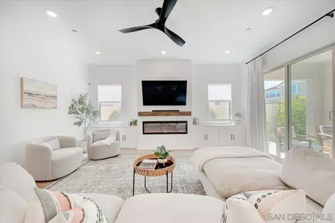 691 Westbrook Loop, San Marcos, CA 92078