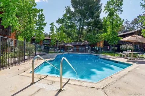Exterior - 2157 Arnold #201, Alpine, CA 91901 photo 4 of 6