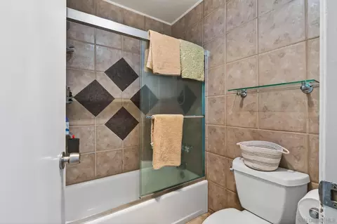 Bath - 2157 Arnold #201, Alpine, CA 91901 photo 3 of 3
