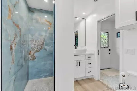 Bath - 2612 Miller, Escondido, CA 92029 photo 2 of 7