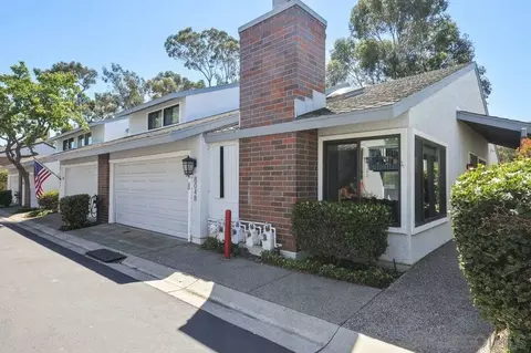 Exterior - 8048 Caminito Gianna, La Jolla, CA 92037 photo 2 of 4