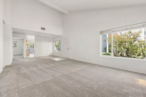 Living - 8048 Caminito Gianna, La Jolla, CA 92037 photo 1 of 3