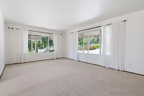 Living - 14475 Pebble Cyn, Poway, CA 92064 photo 2 of 4