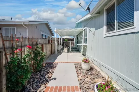 Exterior - 15935 Spring Oaks Rd #124, El Cajon, CA 92021 photo 7 of 9
