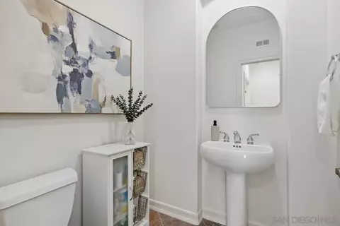 Bath - 11766 Treadwell Dr, Poway, CA 92064 photo 1 of 7