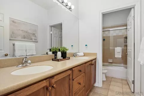 Bath - 11766 Treadwell Dr, Poway, CA 92064 photo 6 of 7
