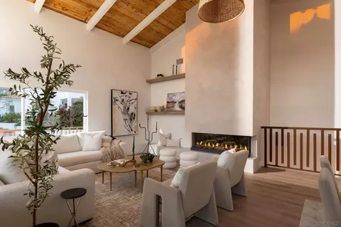 1551 Burgundy Rd, Encinitas, CA 92024