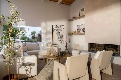 Living - 1551 Burgundy Rd, Encinitas, CA 92024 photo 3 of 5