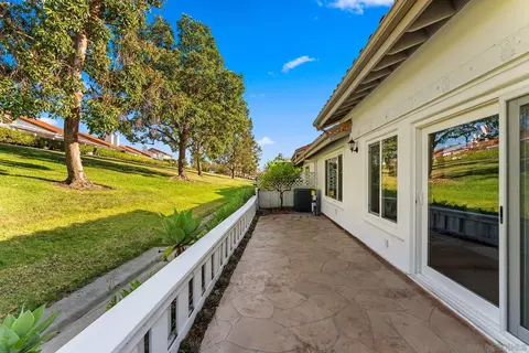 Exterior - 4676 Barcelona, Oceanside, CA 92056 photo 6 of 7