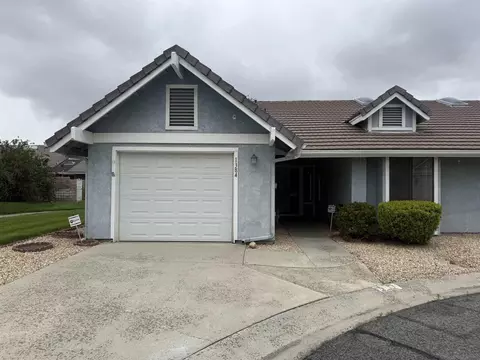 1384 Van Buren Cir, San Jacinto, CA 92583