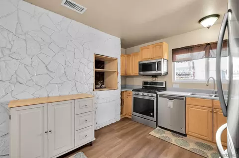 Kitchen - 10354 Elmdale Dr, Spring Valley, CA 91977 photo 2 of 2