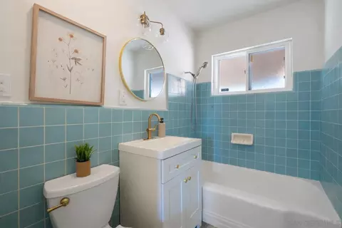 Bath - 616 Capistrano, Oceanside, CA 92058 photo 1 of 1