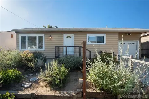 Exterior - 616 Capistrano, Oceanside, CA 92058 photo 1 of 10