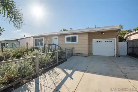 Exterior - 616 Capistrano, Oceanside, CA 92058 photo 9 of 10