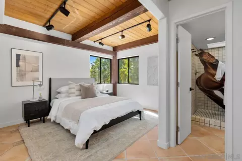 Bedroom - 974 Via Hillview, Fallbrook, CA 92028 photo 3 of 3