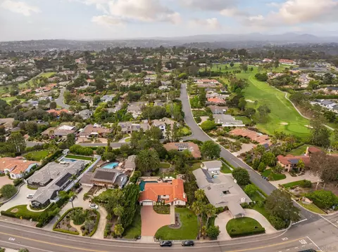 View/Area - 1450 Highland Dr, Solana Beach, CA 92075 photo 3 of 6