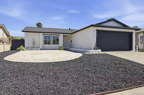 8595 Flanders Dr, San Diego, CA 92126