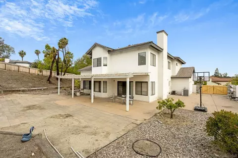 Exterior - 1291 Dexter, Escondido, CA 92029 photo 9 of 10