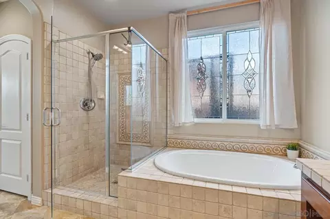 Bath - 3986 Sacramento, La Mesa, CA 91941 photo 4 of 11