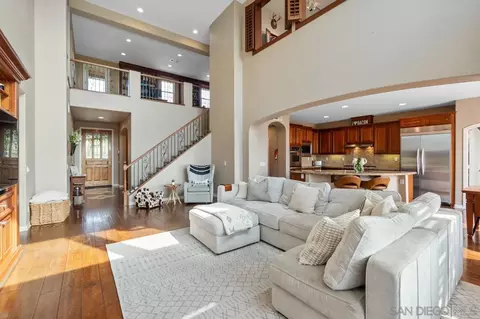 Living - 3986 Sacramento, La Mesa, CA 91941 photo 2 of 3