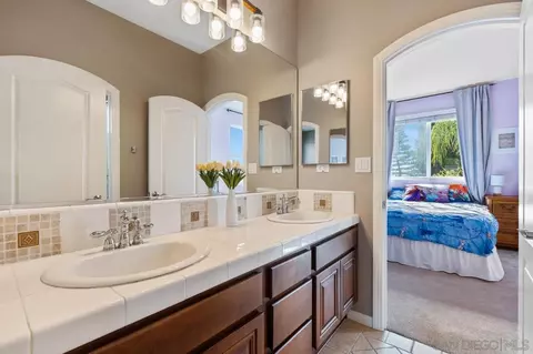 Bath - 3986 Sacramento, La Mesa, CA 91941 photo 9 of 11
