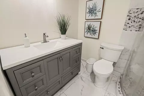 Bath - 818 E Washington #C, Escondido, CA 92025 photo 1 of 3