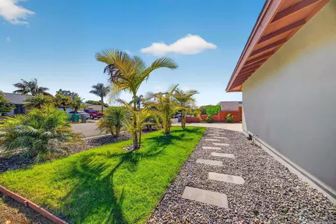 Exterior - 2336 Kenwyn, Oceanside, CA 92054 photo 12 of 14