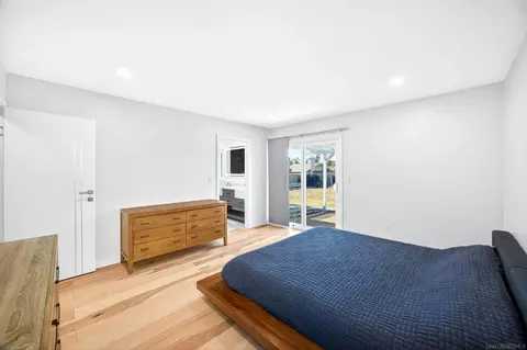 Bedroom - 2336 Kenwyn, Oceanside, CA 92054 photo 1 of 4
