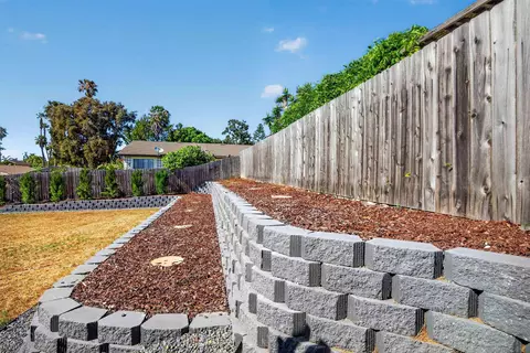 Exterior - 2336 Kenwyn, Oceanside, CA 92054 photo 8 of 14