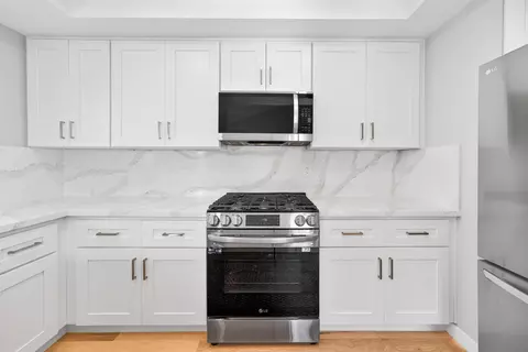 Kitchen - 2336 Kenwyn, Oceanside, CA 92054 photo 5 of 5