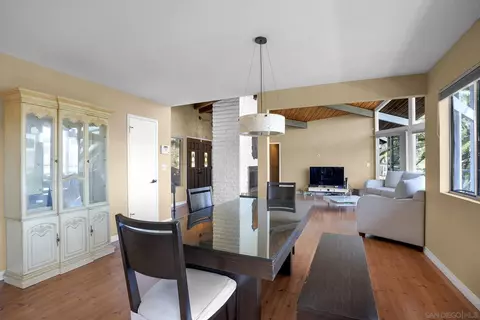 Dining - 2373 Carroll Ln, Escondido, CA 92027 photo 5 of 5