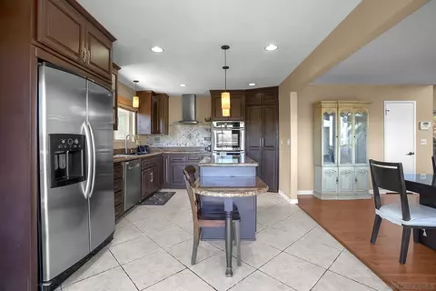 Kitchen - 2373 Carroll Ln, Escondido, CA 92027 photo 3 of 6