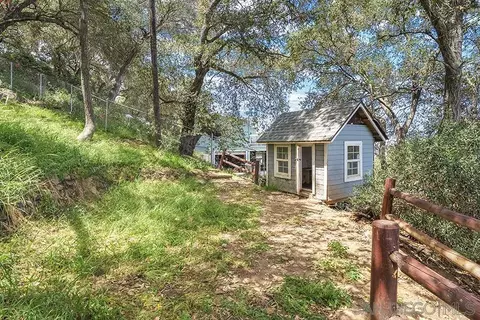 Exterior - 2373 Carroll Ln, Escondido, CA 92027 photo 21 of 27