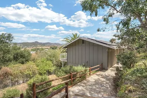 Exterior - 2373 Carroll Ln, Escondido, CA 92027 photo 22 of 27