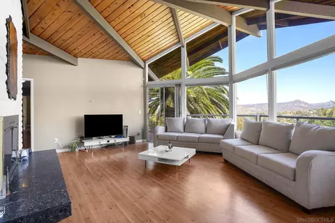 Living - 2373 Carroll Ln, Escondido, CA 92027 photo 1 of 11