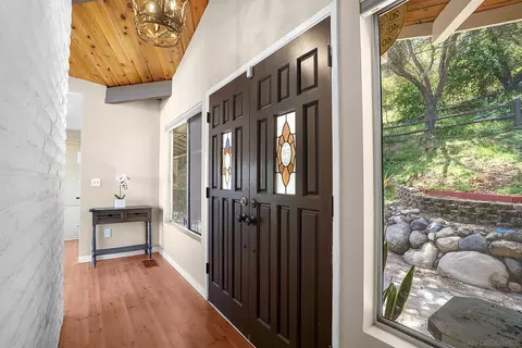 Entry Way - 2373 Carroll Ln, Escondido, CA 92027 photo 1 of 4